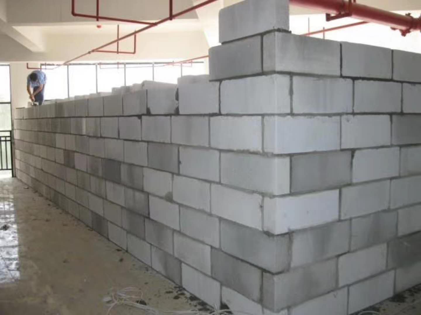 江门蒸压加气混凝土砌块承重墙静力和抗震性能的研究